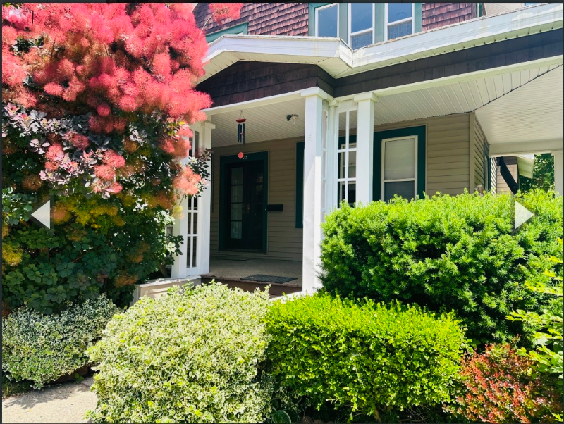 Albany House: 705 Hudson Ave