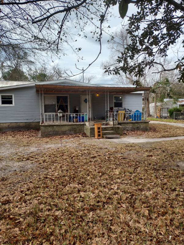 Savannah House: 6003 Willowbrook Dr