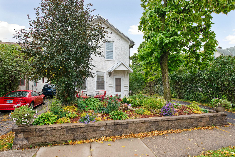 Minneapolis Multiplex: 422 2nd St NE