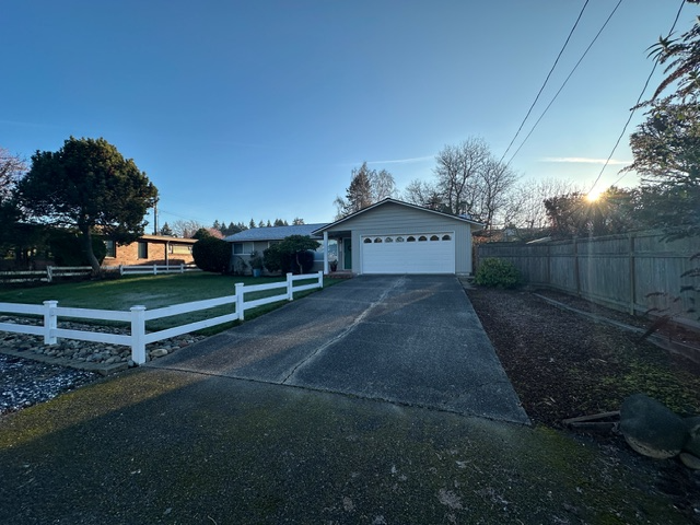 Tacoma House: 5135 Frances Ave NE