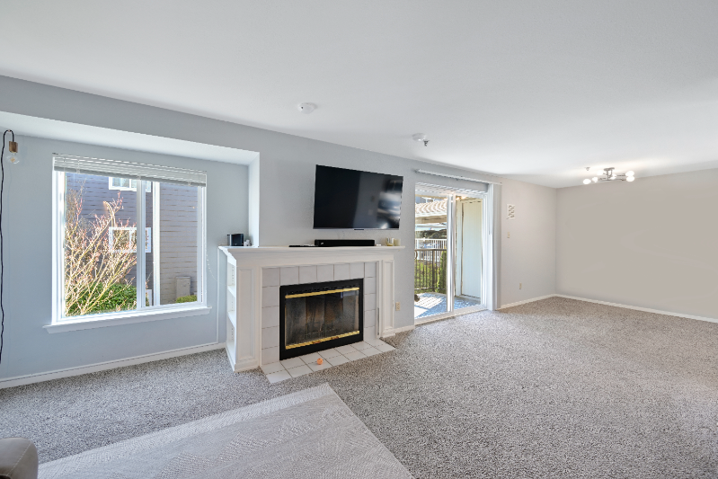 Kirkland Condo: 12530 109th CT NE