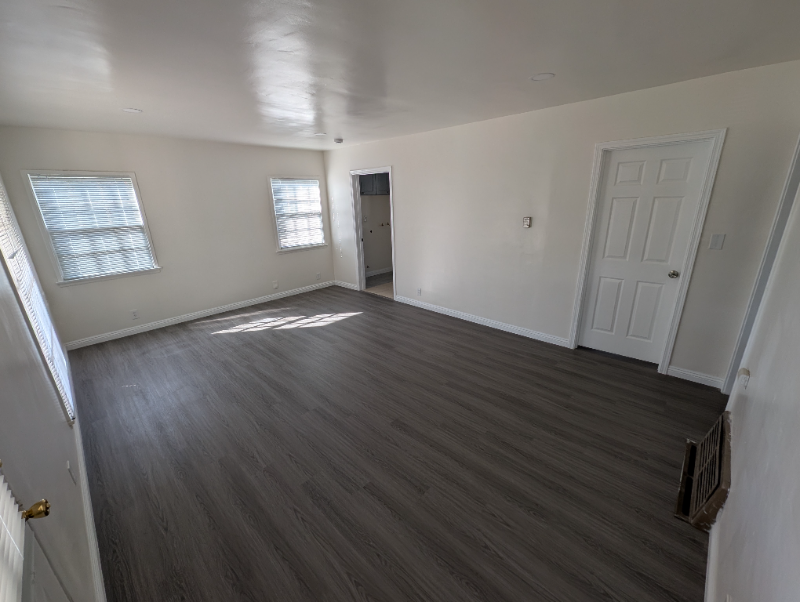 Alhambra House: 1621 S Almansor St