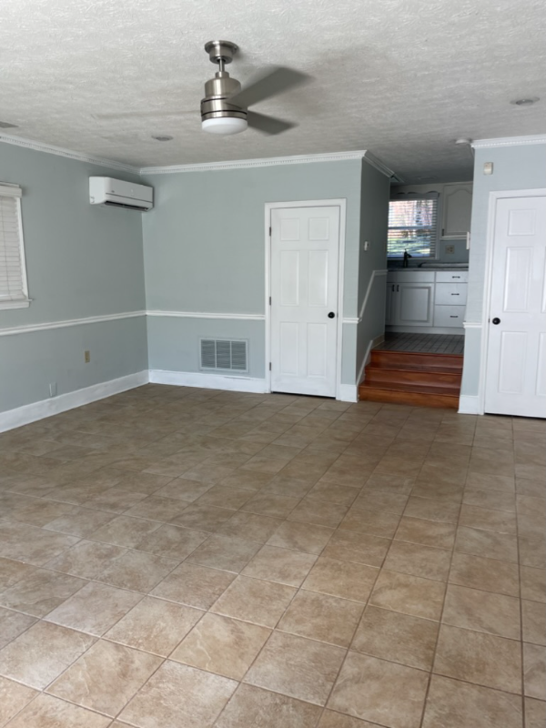 Lilburn House: 4725 Dana Terrace SW