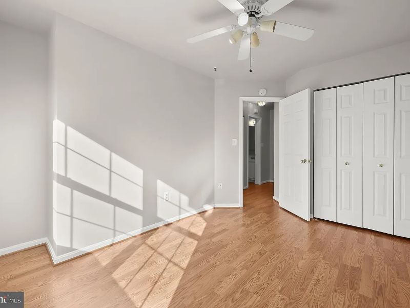 Elkridge Condo: 6404 Bayberry Ct,