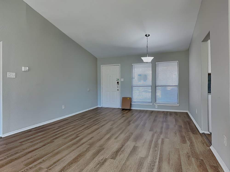 Arlington House: 201 Kalmia Dr