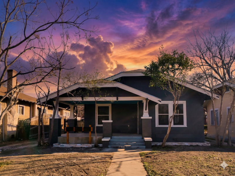 San Antonio Multiplex: 1120 Rigsby Ave