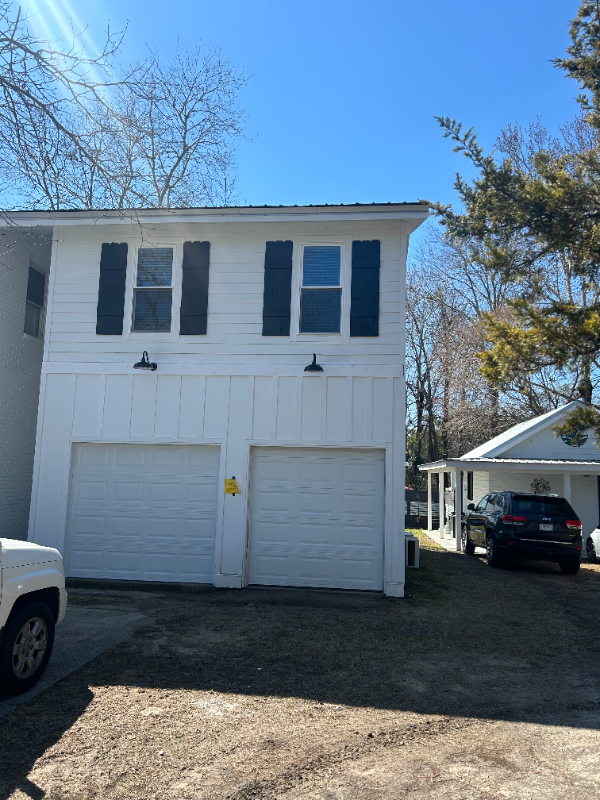 Murrells Inlet House: 405 Pine Avenue