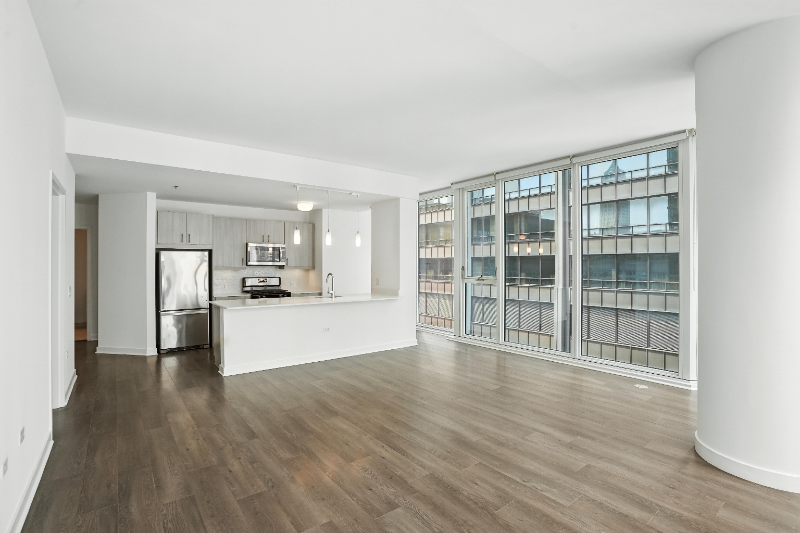Chicago Condo: 21 West Randolph St