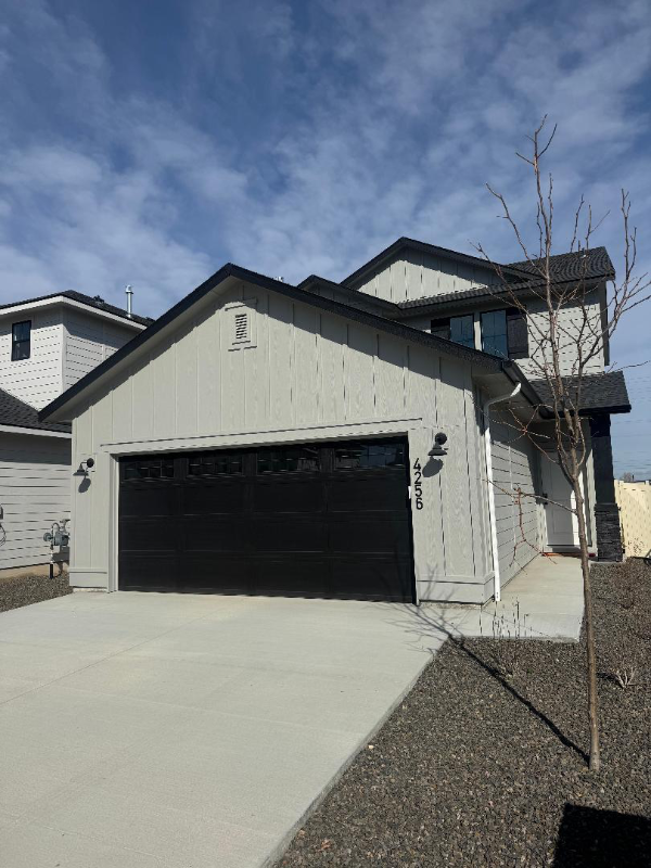 Meridian House: 4256 E Kalinga Street