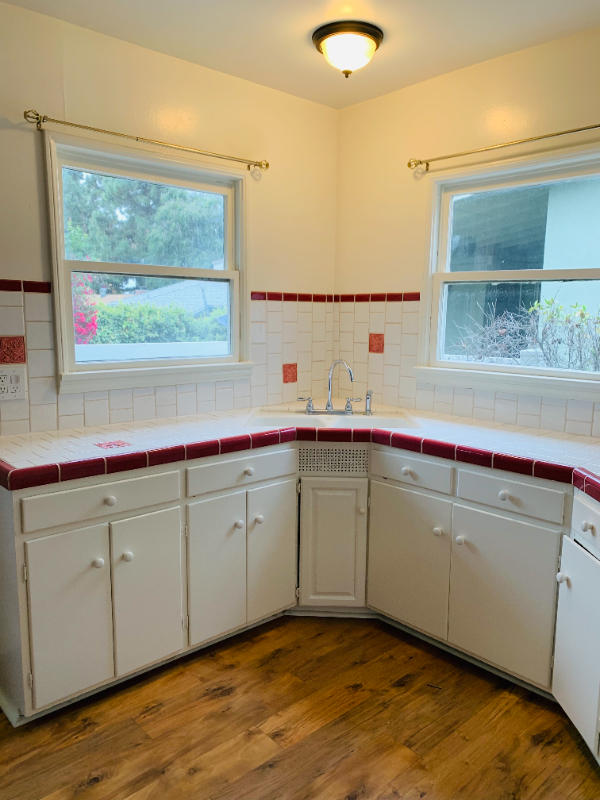 Monrovia House: 254 N Canyon Ave