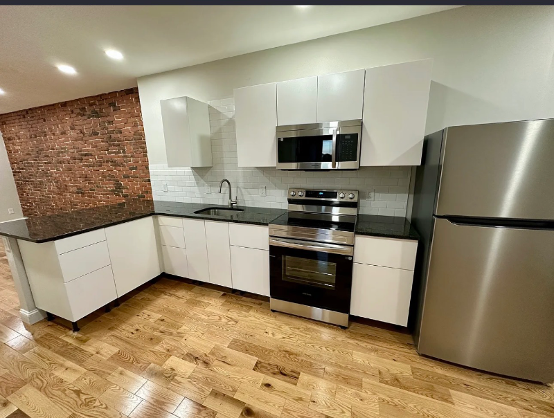 Worcester Apartment: 66 Chatham St