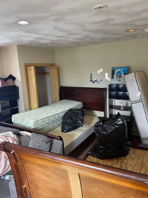 Worcester Apartment: 28 William St