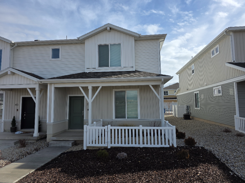 Saratoga Springs Townhome: 37 N Veranda Ct