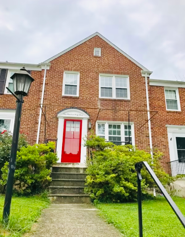 Baltimore Townhome: 143 Stanmore road