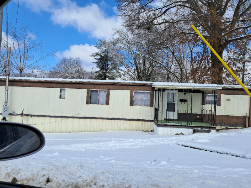 Summersville House: 511 Water St.