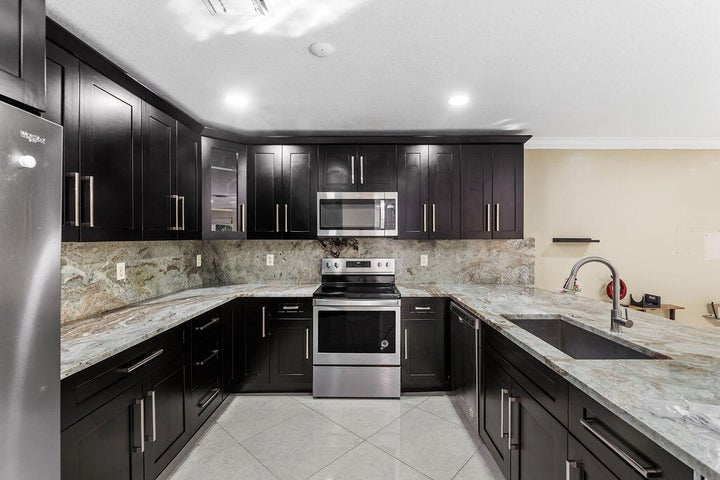 West Palm Beach House: 6384 Adriatic Way