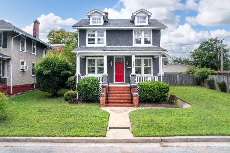 Richmond House: 2928 Hawthrone Ave