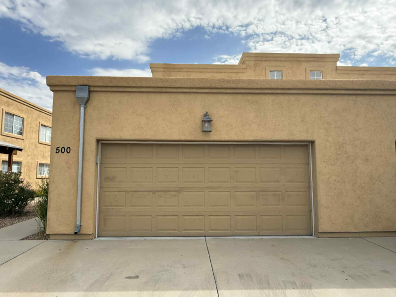 Tucson Townhome: 500 North Forgeus Avenue