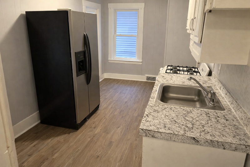 Farmington Apartment: 510 Main st