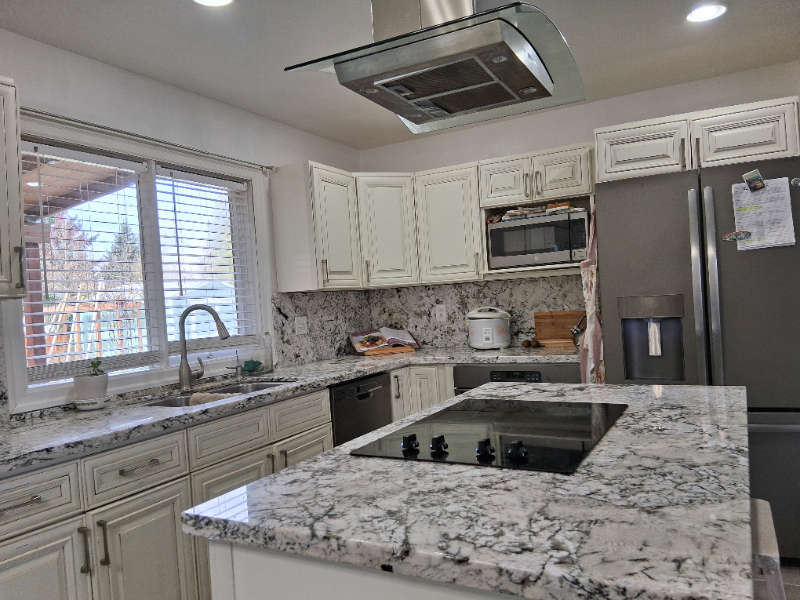 Kent House: 24203 36th Ave S