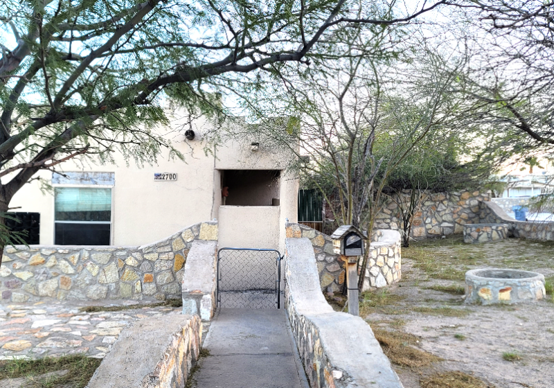 El Paso Townhome: 2700 Memphis Ave