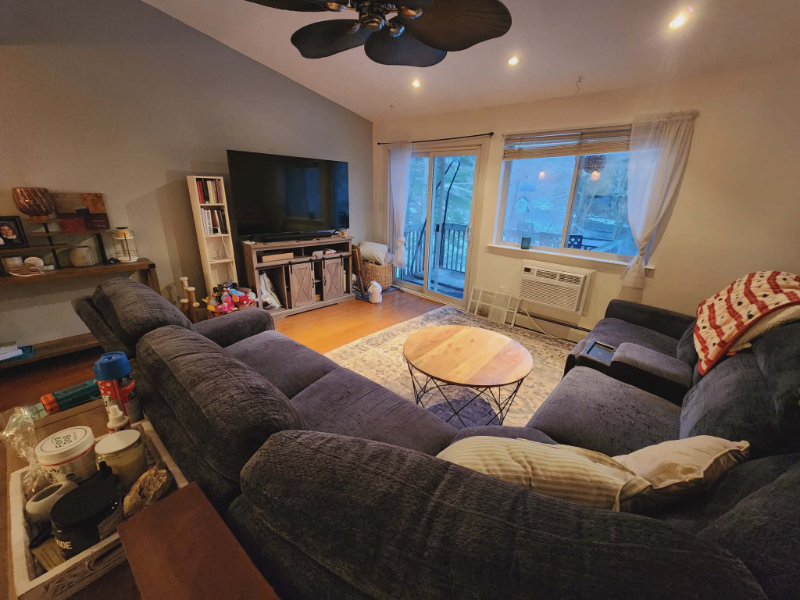 New Hartford Condo: 220 Main Street