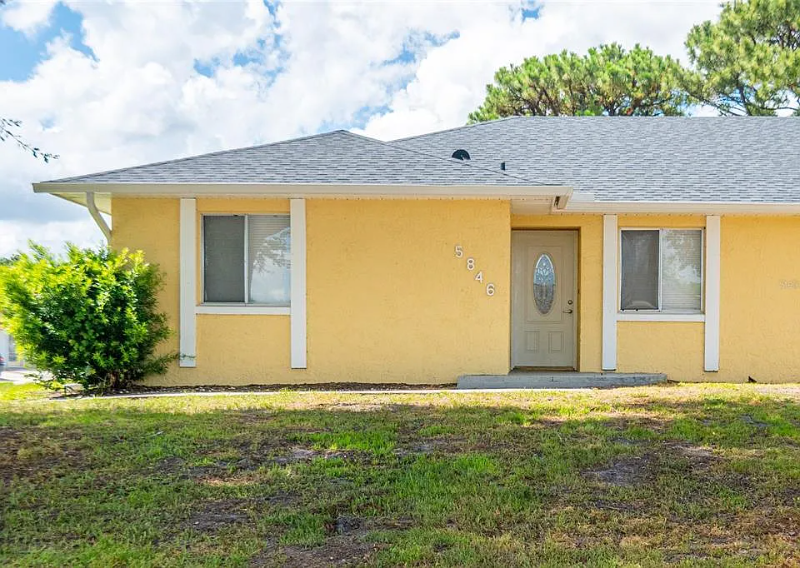 Orlando Multiplex: 5846 Willow Leaf Ct