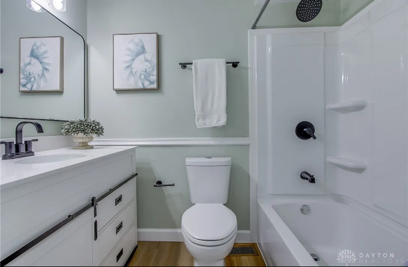 Fairborn House: 246 Palmer Dr