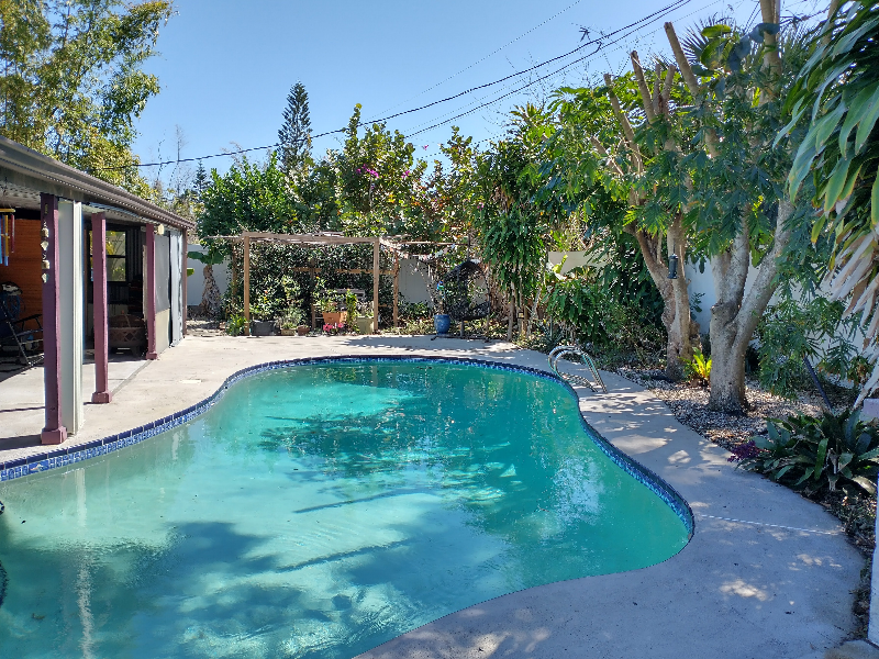 Melbourne House: 1865 Washington Ave