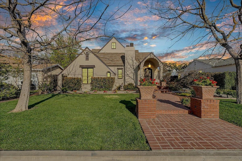 Hanford House: 1511 Middleton St