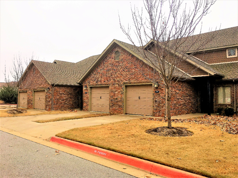 Fayetteville Townhome: 3238 W Montrail Place