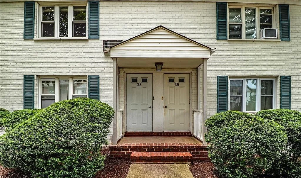 Edison Apartment: 28 B Garfield Park