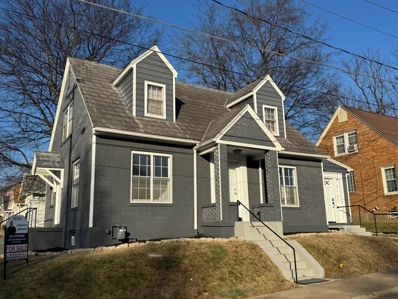 Cape Girardeau Apartment: 1226 Harmony St