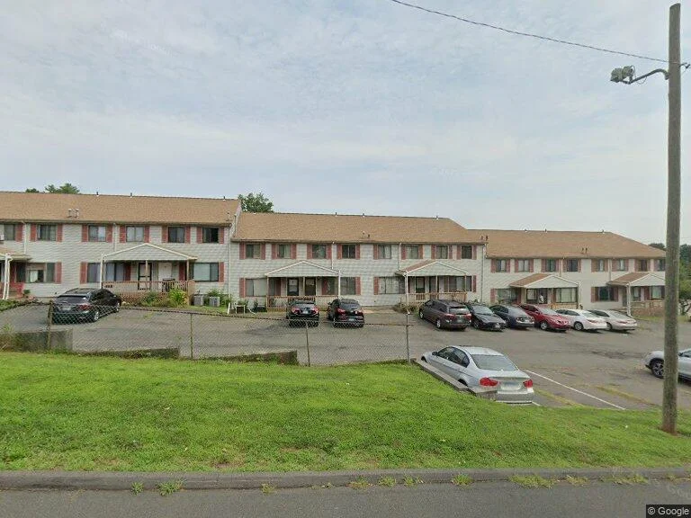 New Britain Townhome: 151 Newington Ave