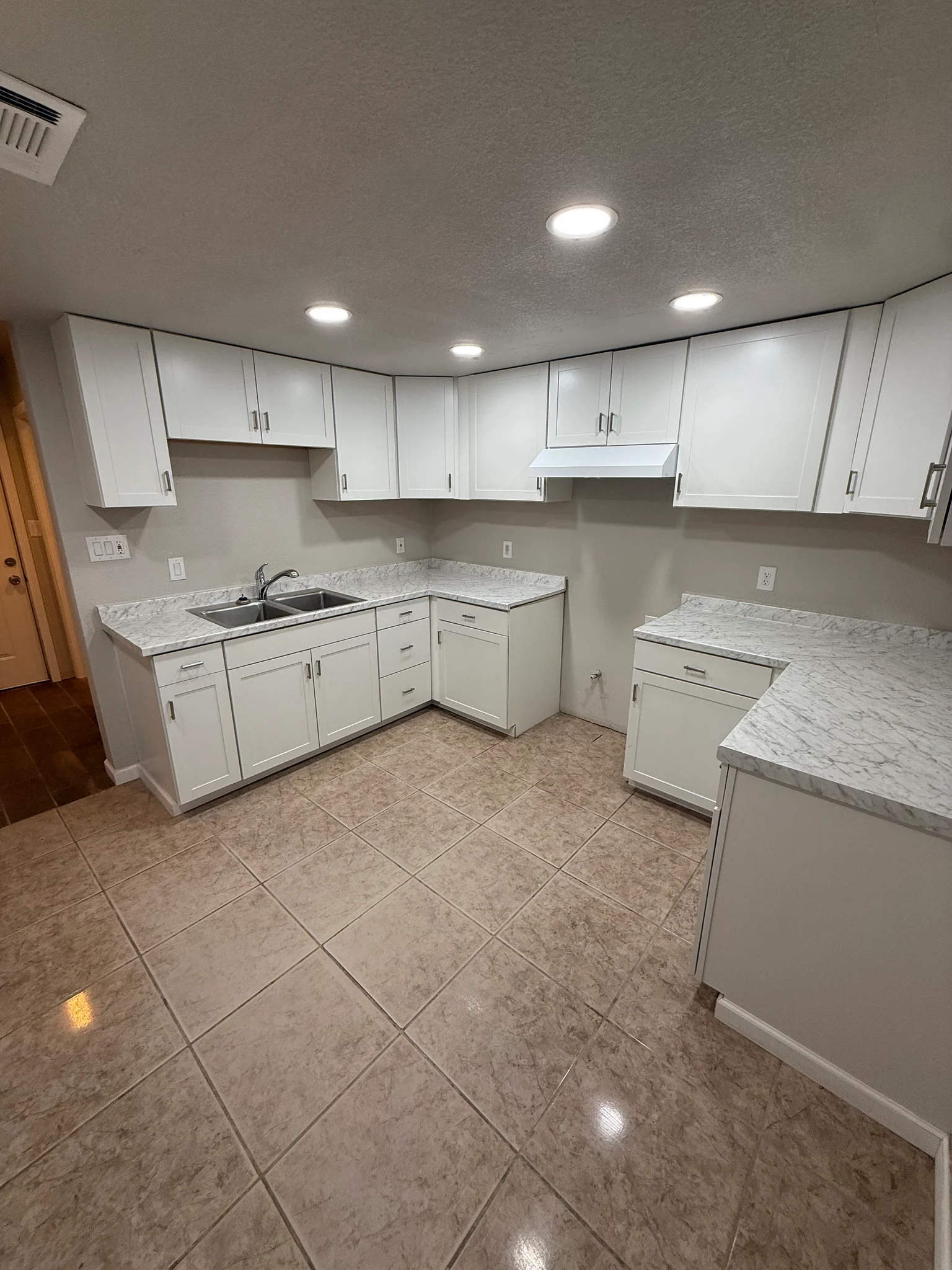 BRAWLEY House: 1060 B STREET