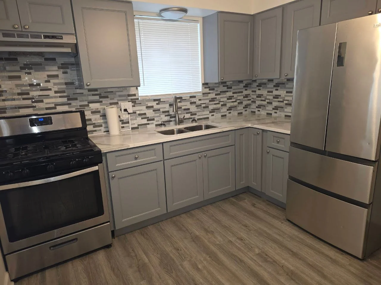 Harvey Apartment: 14605 Des Plaines