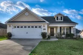 Augusta House: 529 Jensen Ln