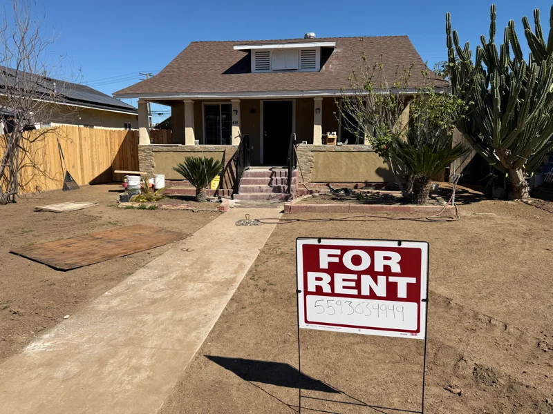 Lindsay House: 418 N Elmwood Ave