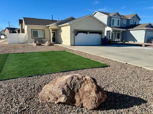 Pueblo House: 2010 Oneal Cir