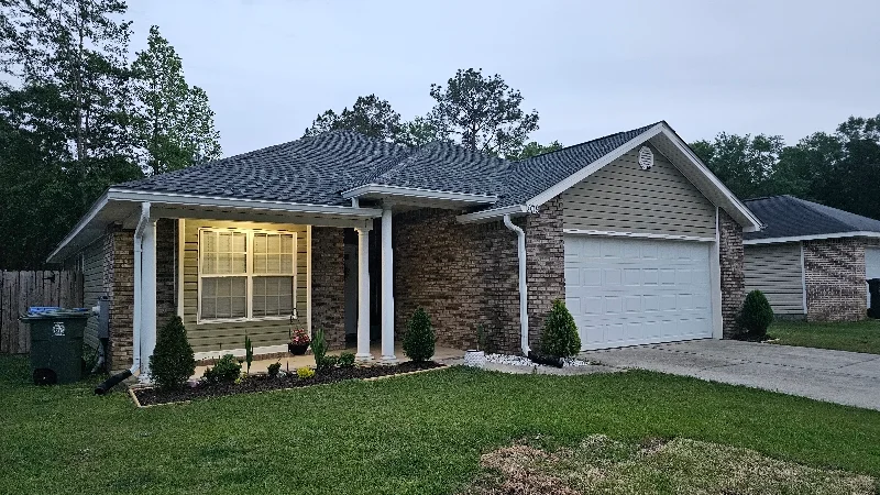 Dothan House: 109 Yuri Dr