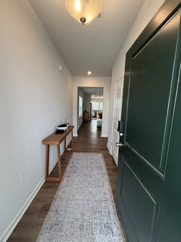 High Point House: 811 Falls Grove Trl