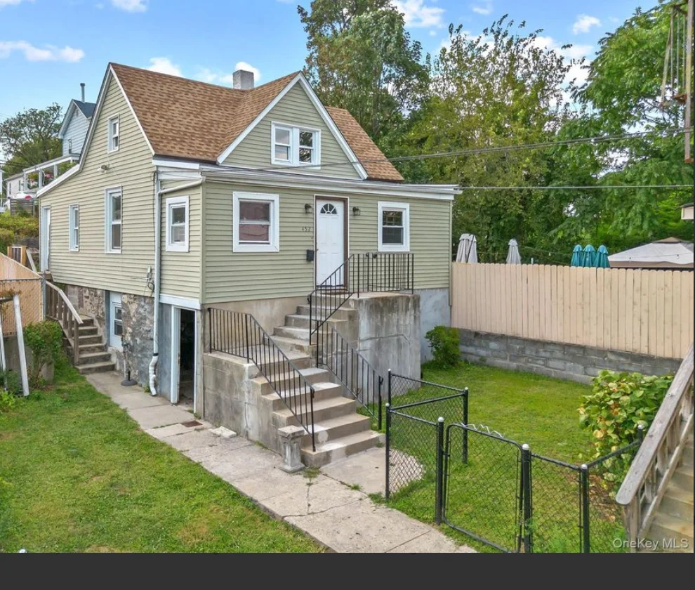 MOUNT VERNON House: 450 FRANKLIN AVE