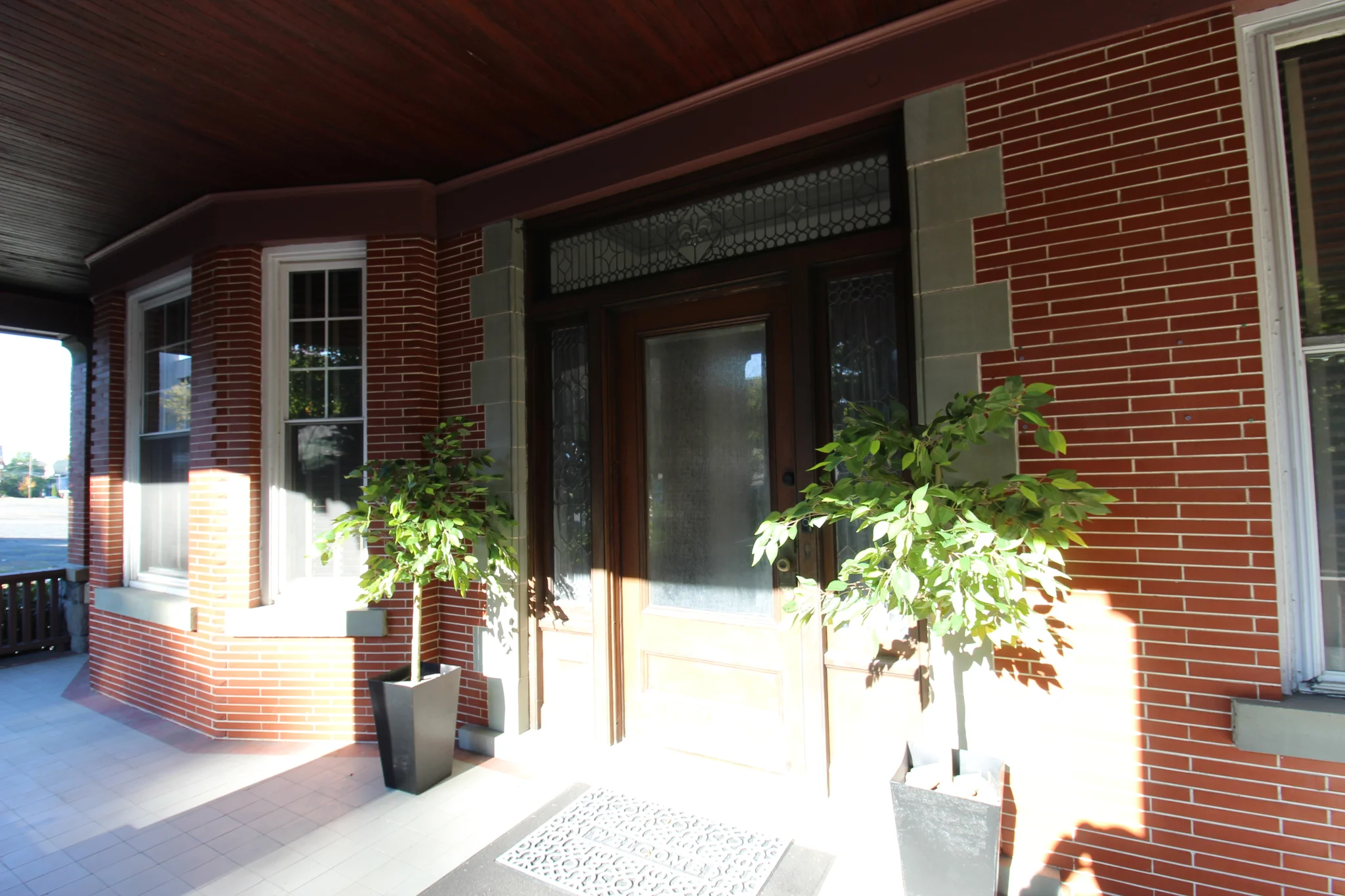 Scranton House: 800 Monroe Ave