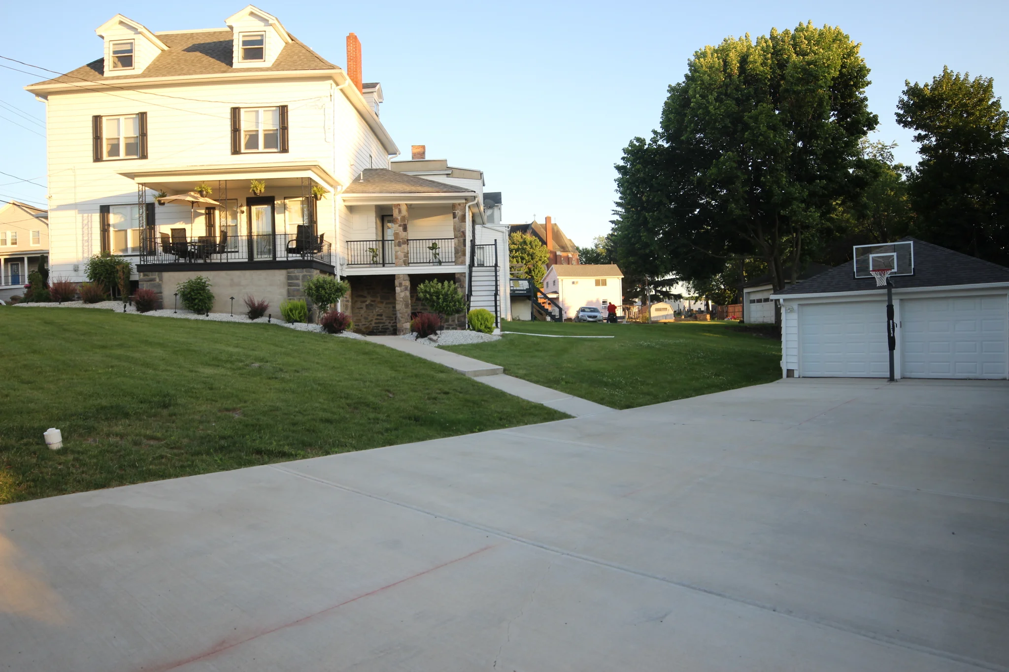 Dunmore House: 301 Chestnut St.