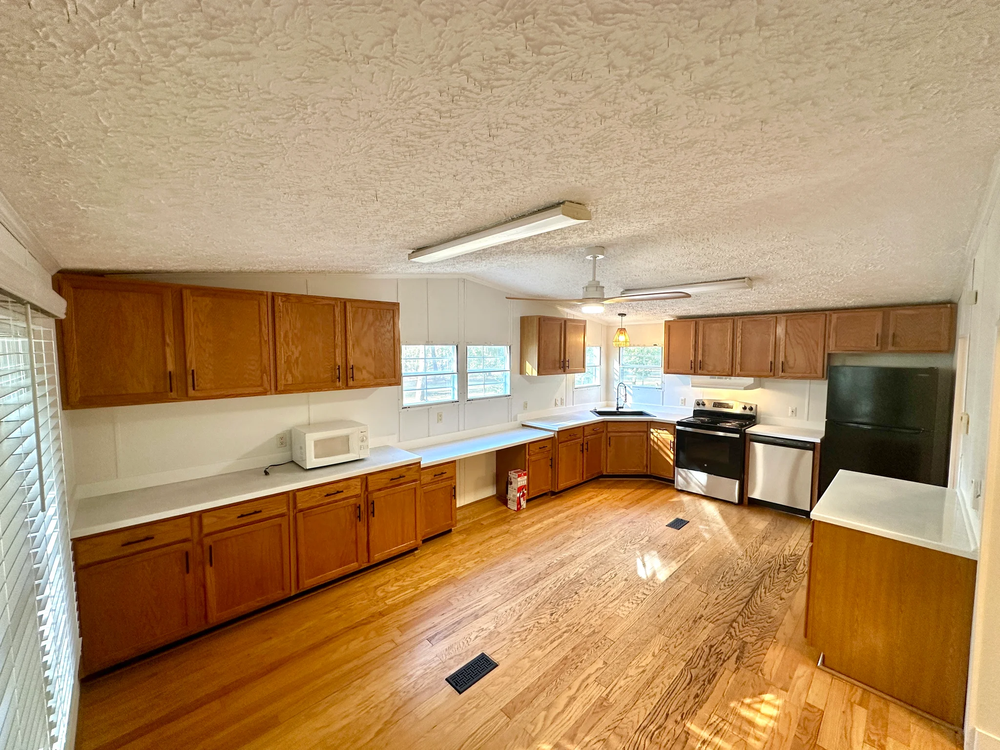 Beaufort House: 79 Cherokee Farms Rd