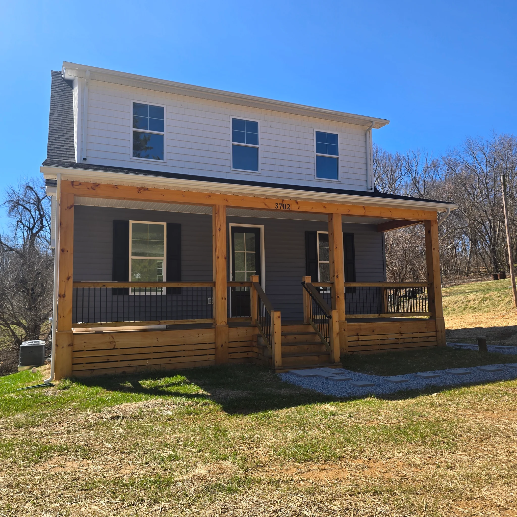 Knoxville House: 3702 S Mountain Rd