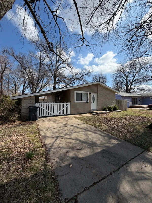 Pittsburg House: 501 Ohio St