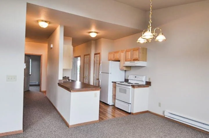 Billings Apartment: 640 Lake Elmo Dr