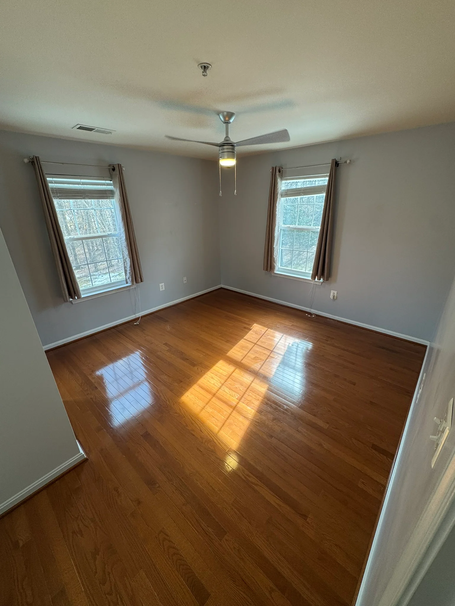 District Heights House: 7609 Starshine Drive