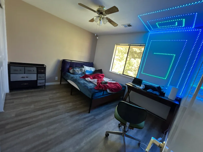 Davis House: 2055 Imperial Ave